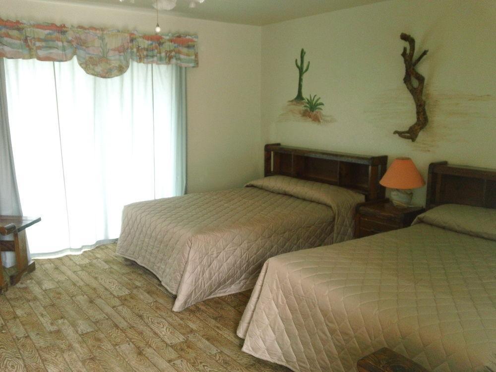 Bonnie Springs Ranch Motel Blue Diamond Экстерьер фото