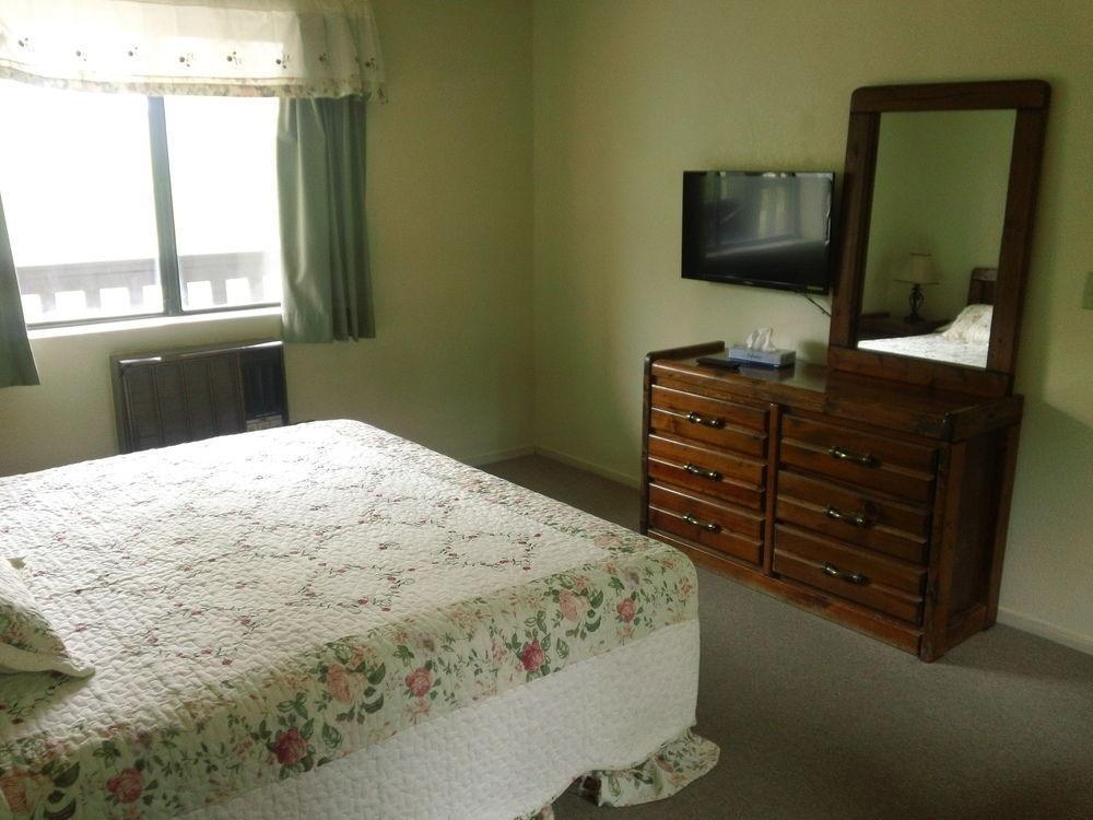 Bonnie Springs Ranch Motel Blue Diamond Экстерьер фото