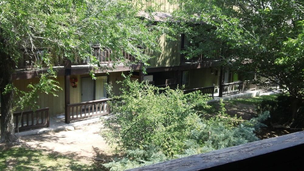 Bonnie Springs Ranch Motel Blue Diamond Экстерьер фото