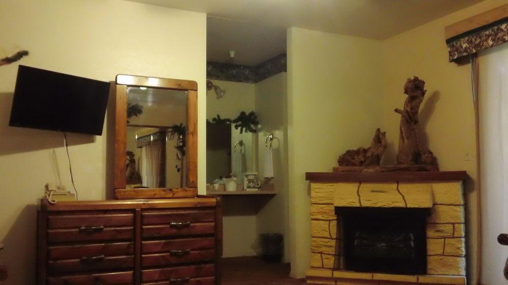 Bonnie Springs Ranch Motel Blue Diamond Экстерьер фото