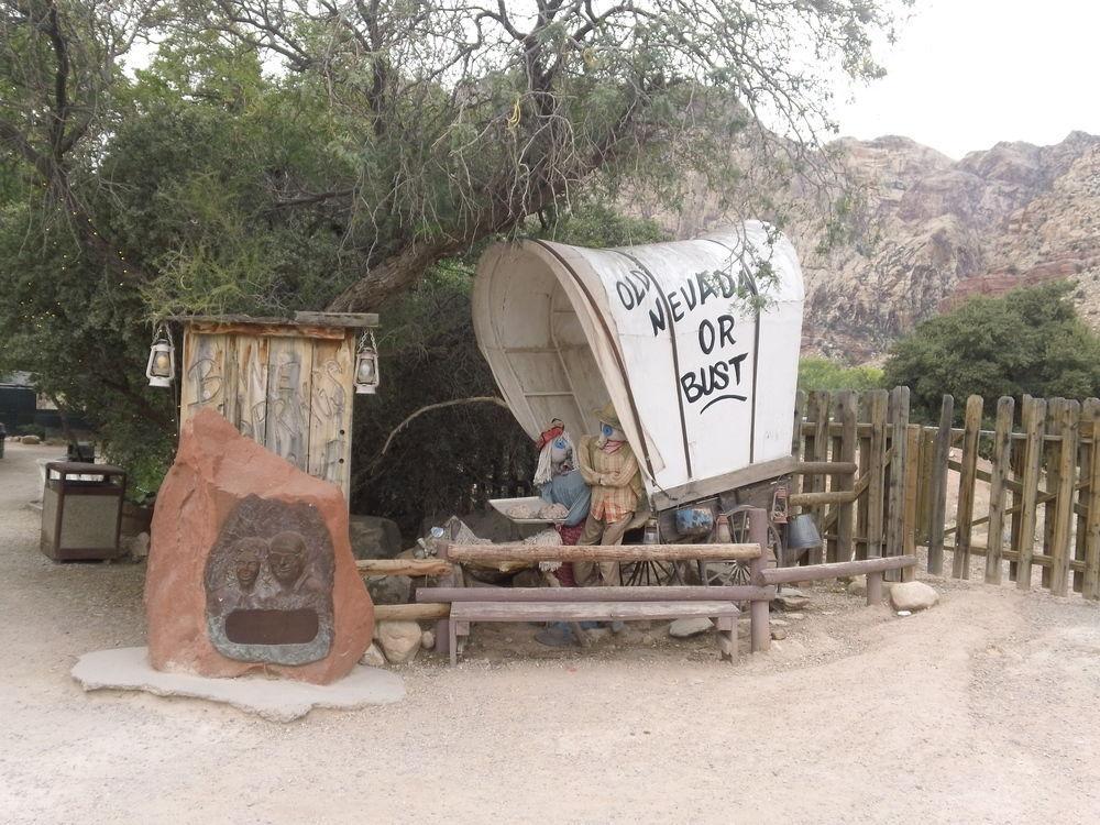 Bonnie Springs Ranch Motel Blue Diamond Экстерьер фото