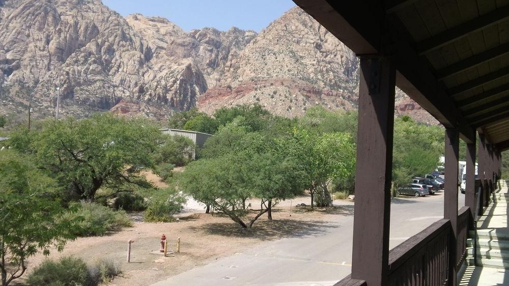 Bonnie Springs Ranch Motel Blue Diamond Экстерьер фото