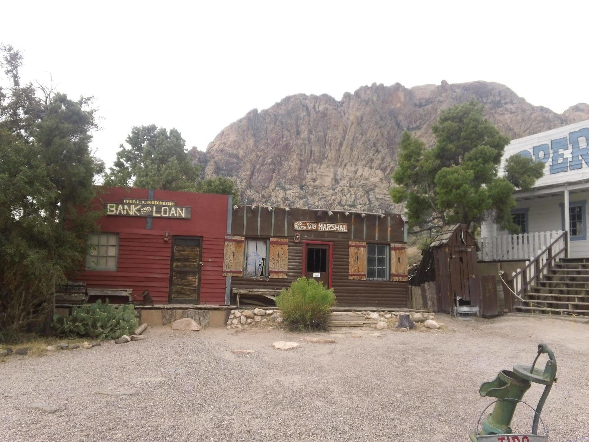 Bonnie Springs Ranch Motel Blue Diamond Экстерьер фото