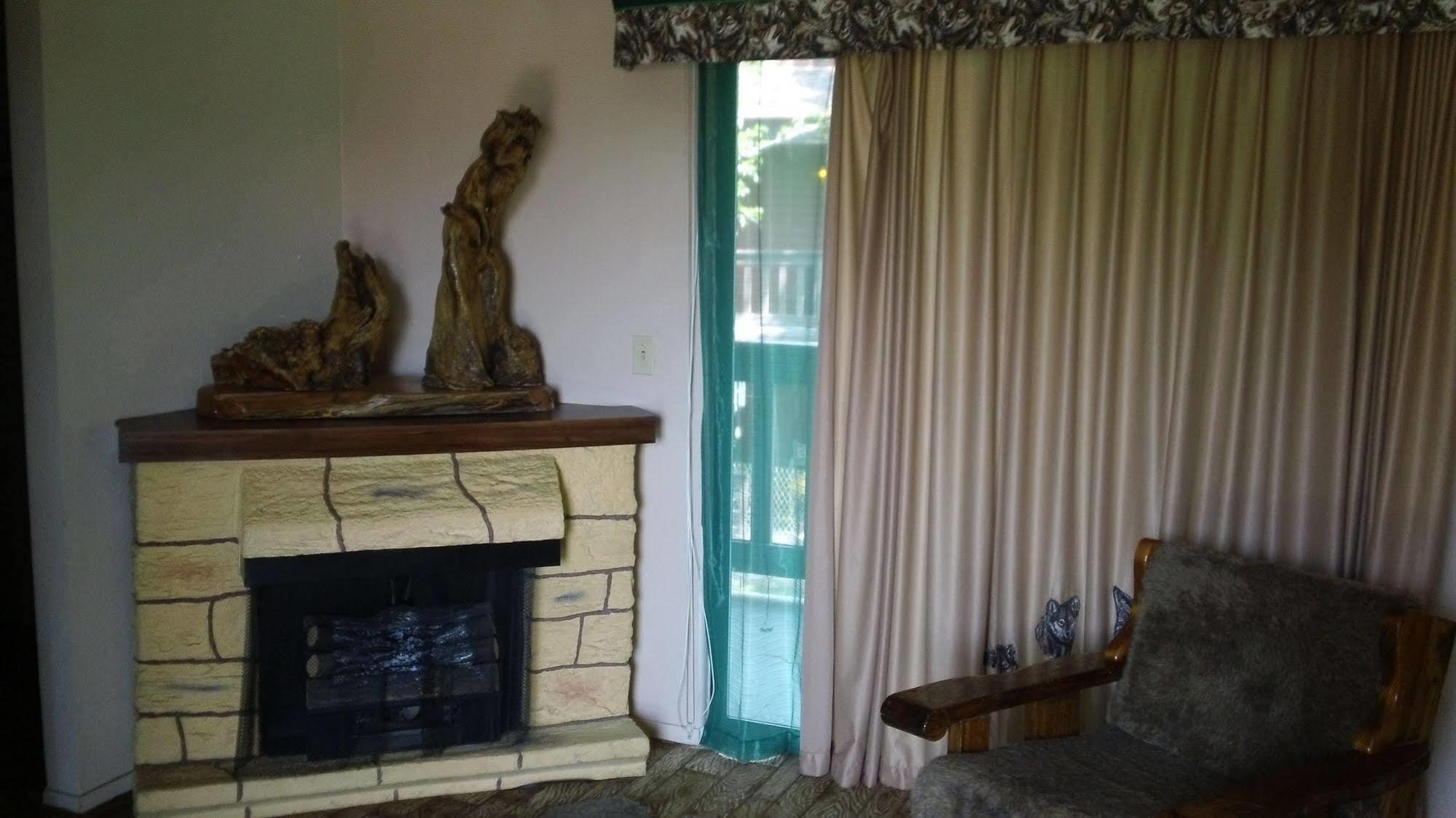 Bonnie Springs Ranch Motel Blue Diamond Экстерьер фото
